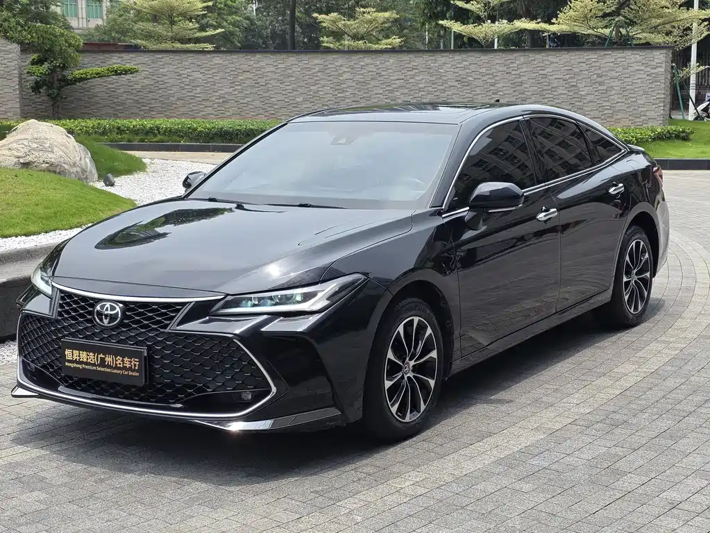 Toyota Avalon 2022 — фото 1
