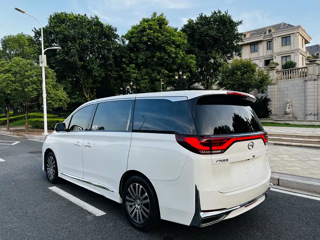 GAC Motor Trumpchi M8 2021 — фото 17