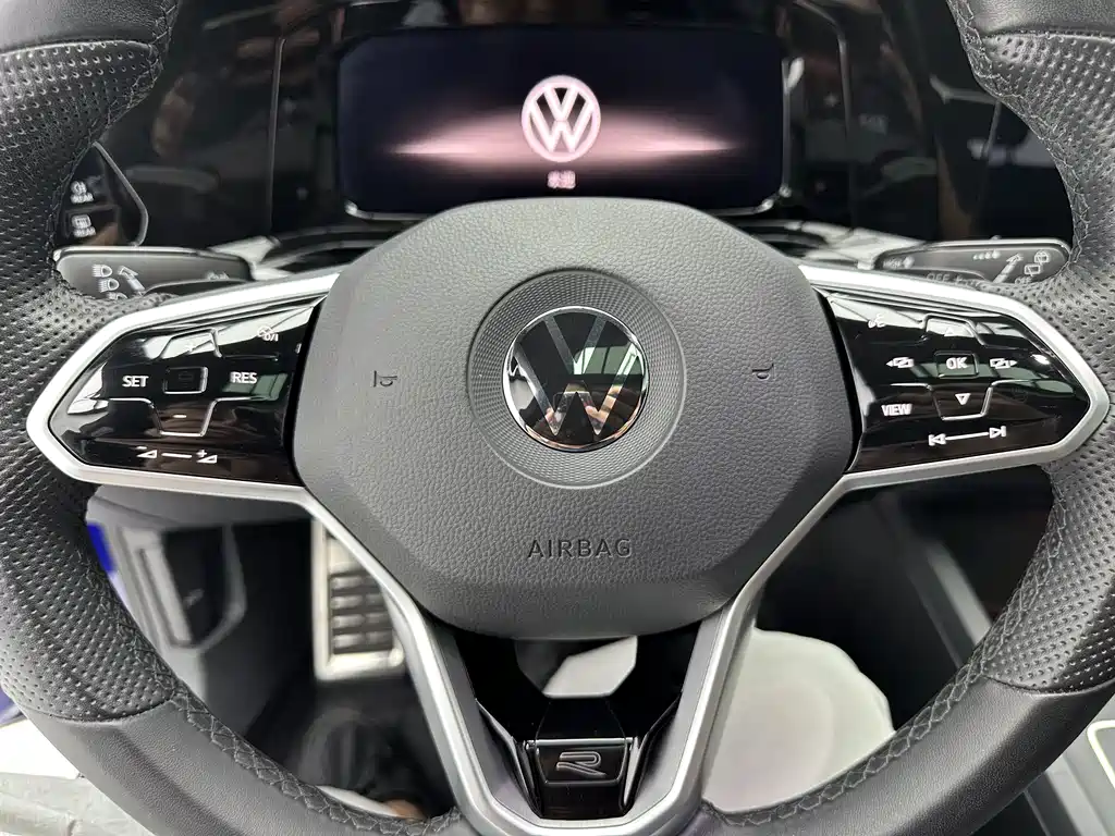 Volkswagen Golf 2022 — фото 14