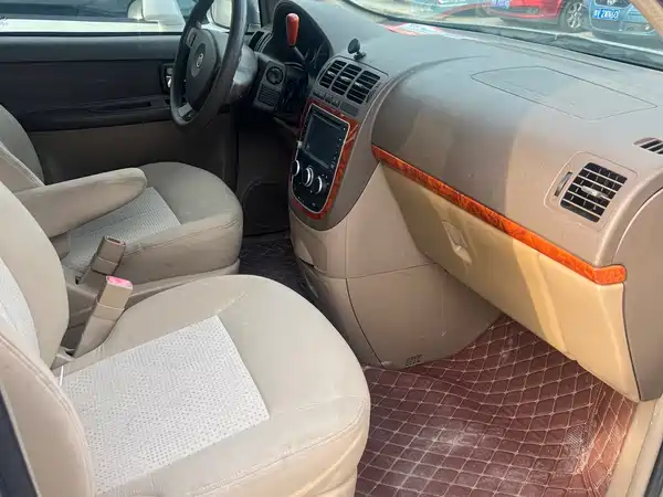 Buick GL8 2011