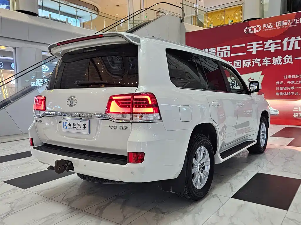 Toyota Land Cruiser 2020 — фото 4