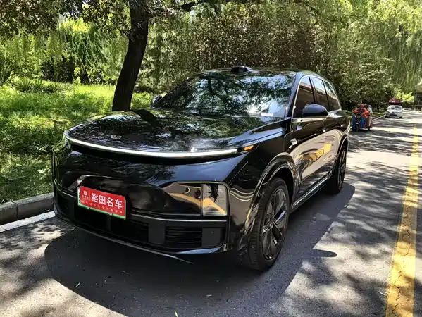 Li Auto L8 2024
