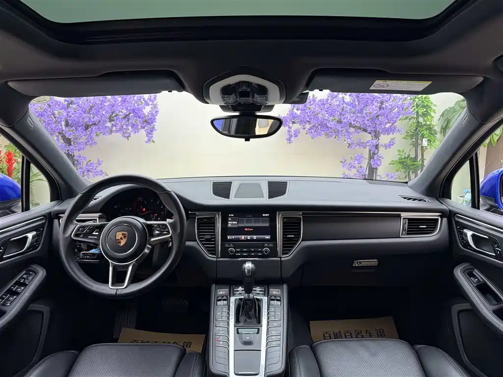 Porsche Macan 2018 — фото 13