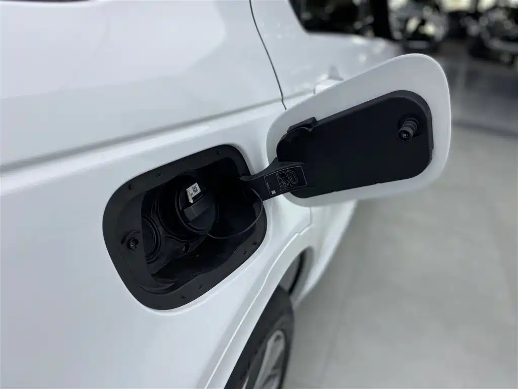 Land Rover Discovery Sport 2021 — фото 27