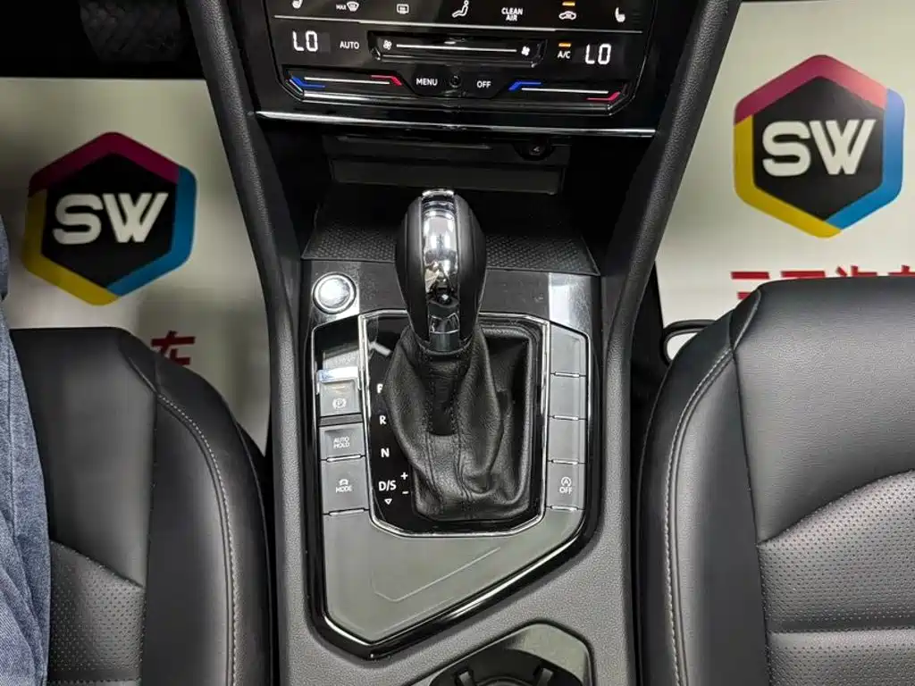 Volkswagen Tharu 2023 — фото 12
