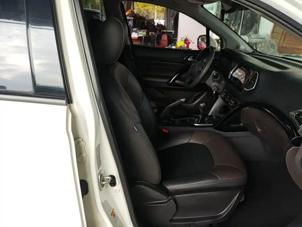 GAC Motor Trumpchi GS4 2015 — фото 20