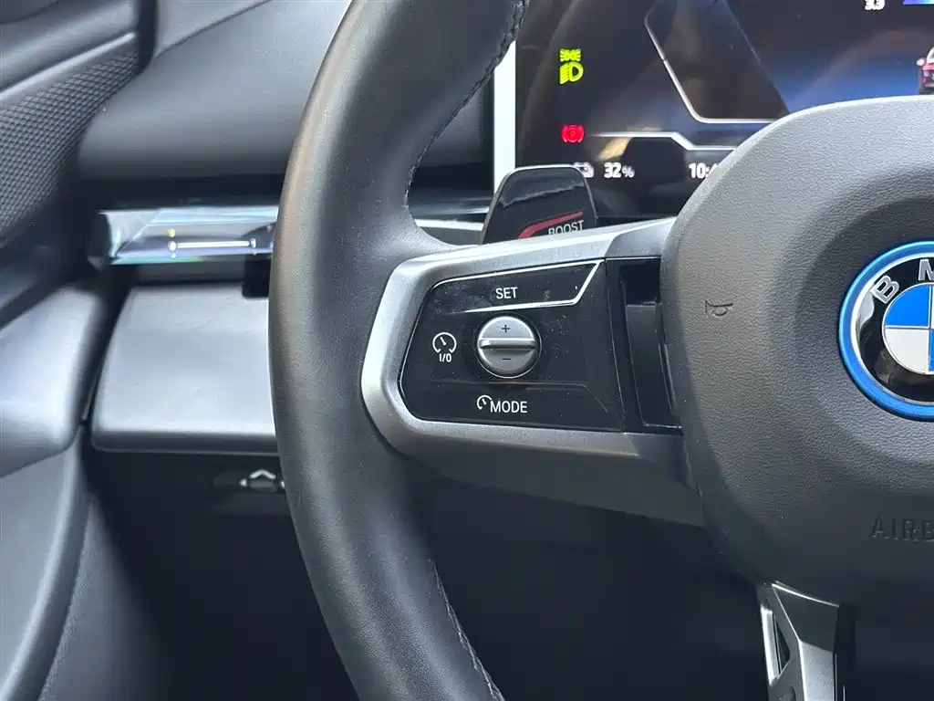 BMW i5 2025 — фото 15
