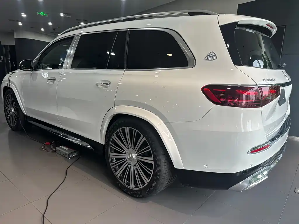 Mercedes-Benz GLS — фото 14