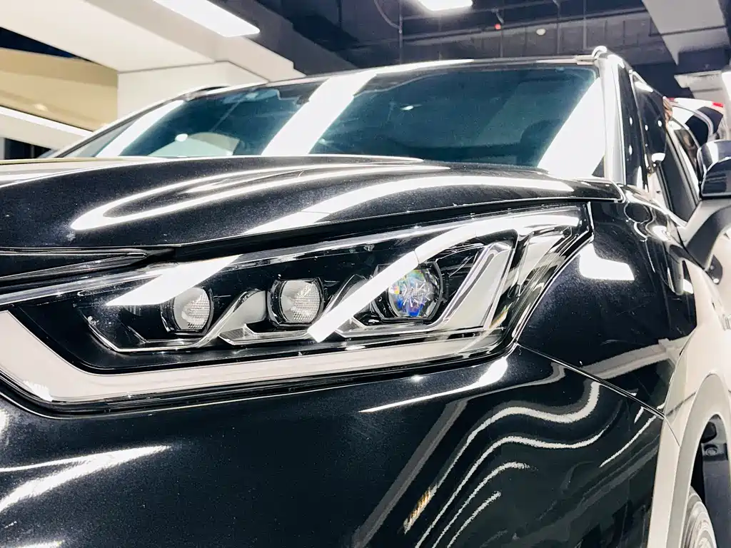 Toyota Crown Kluger 2021 — фото 16