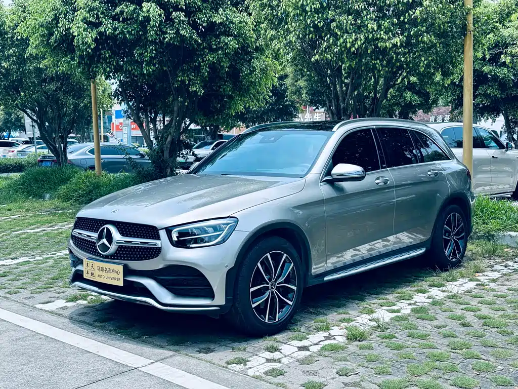 Mercedes-Benz GLC 2021 — фото 1