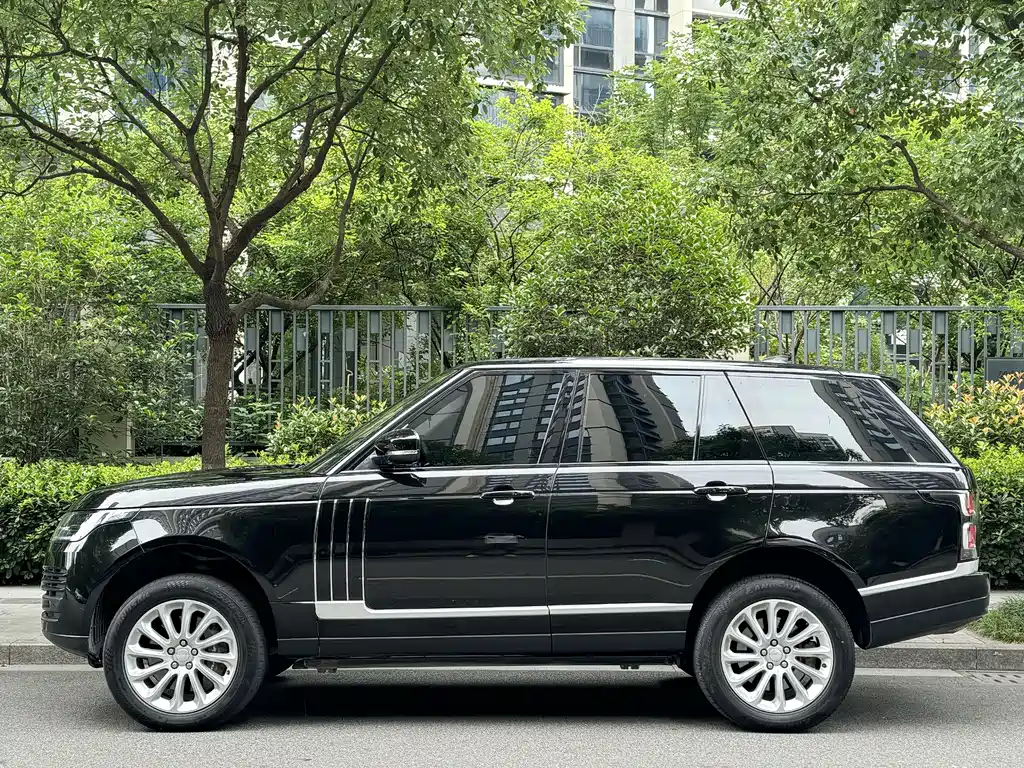 Land Rover Range Rover 2018 — фото 3