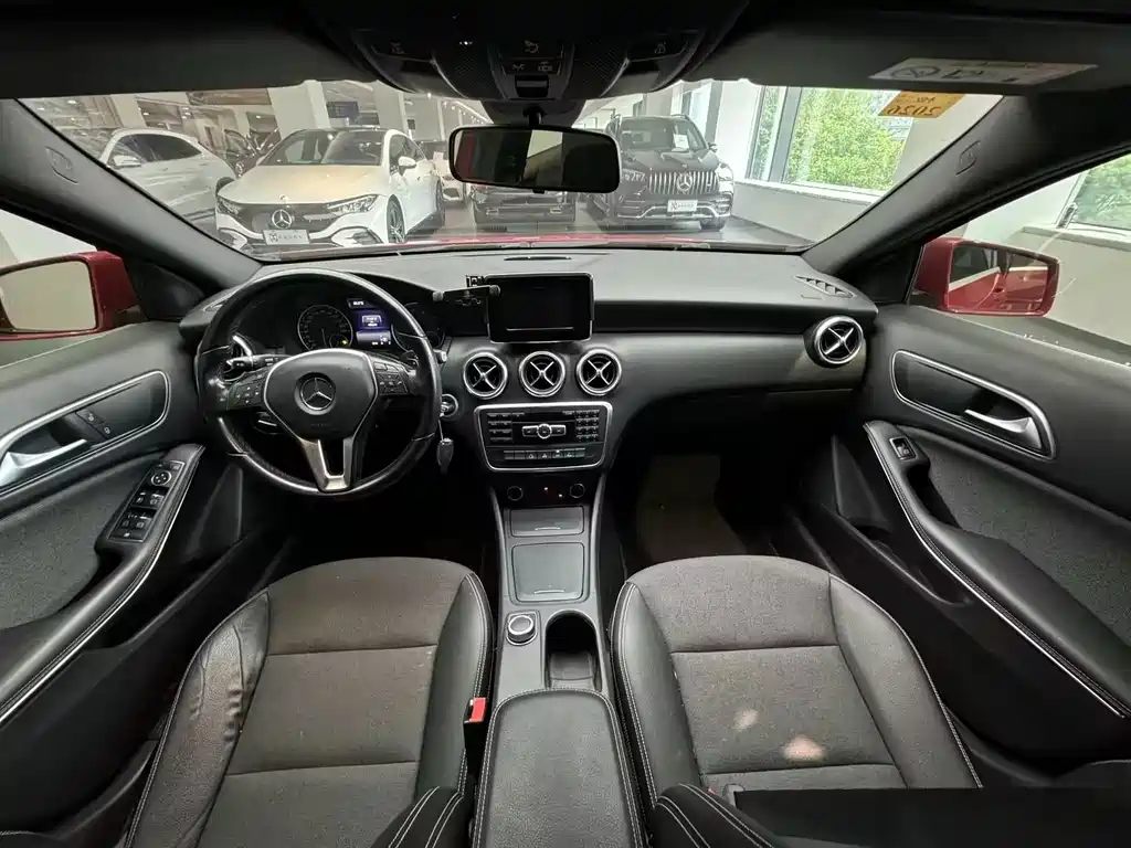 Mercedes-Benz A-Class 2014 — фото 8