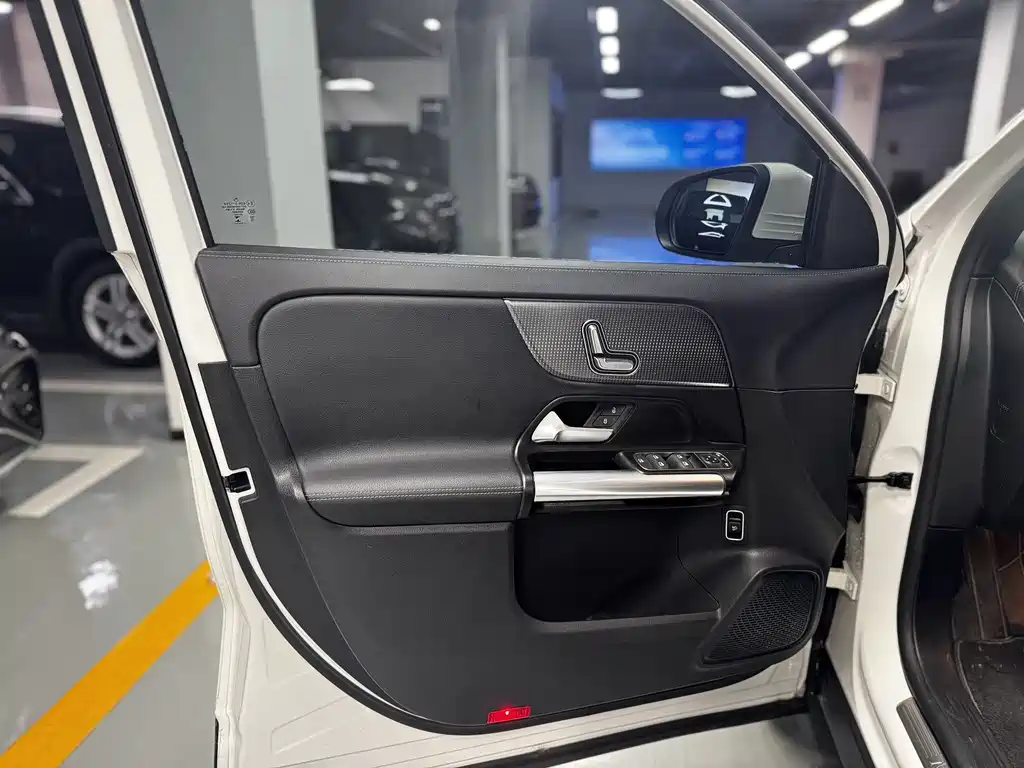 Mercedes-Benz GLA 2022 — фото 10