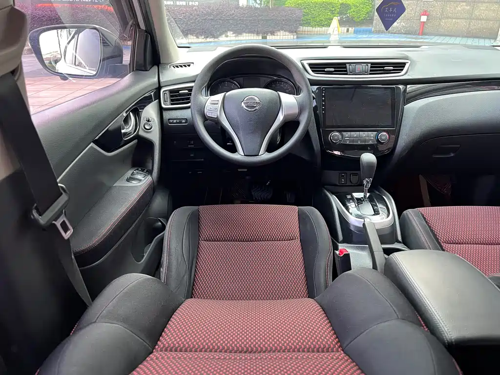 Nissan Qashqai 2017 — фото 10