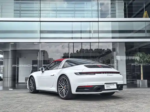Porsche 911 2022