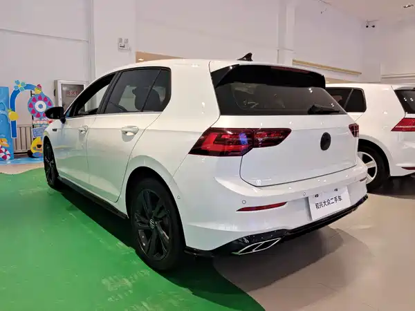 Volkswagen Golf 2022