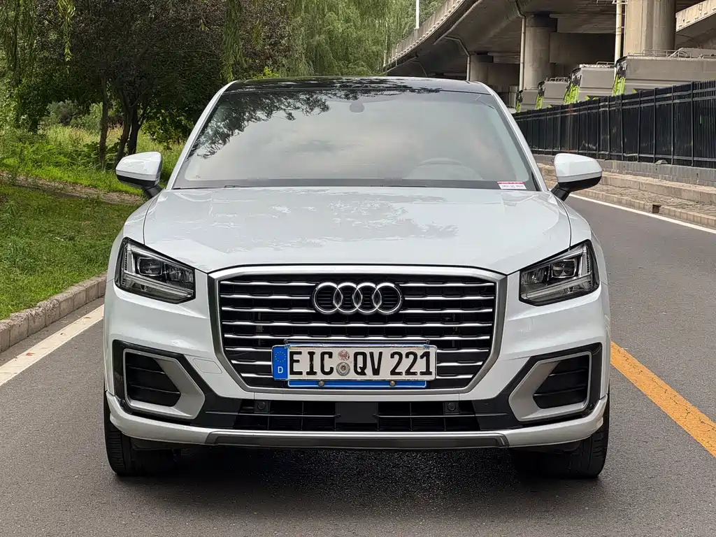Audi Q2L 2020 — фото 4