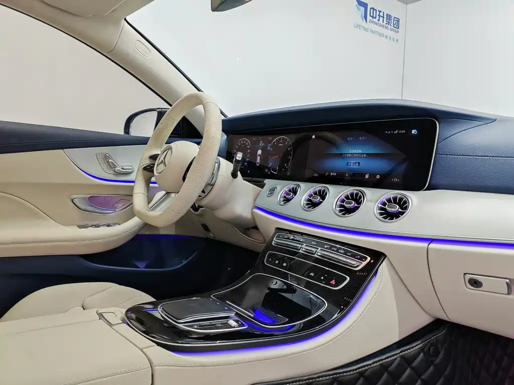 Mercedes-Benz E-Class 2023 — фото 14