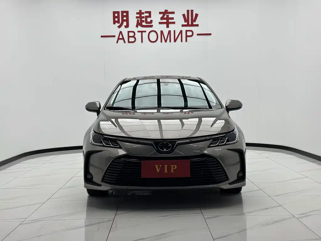 Toyota Corolla 2023 — фото 2