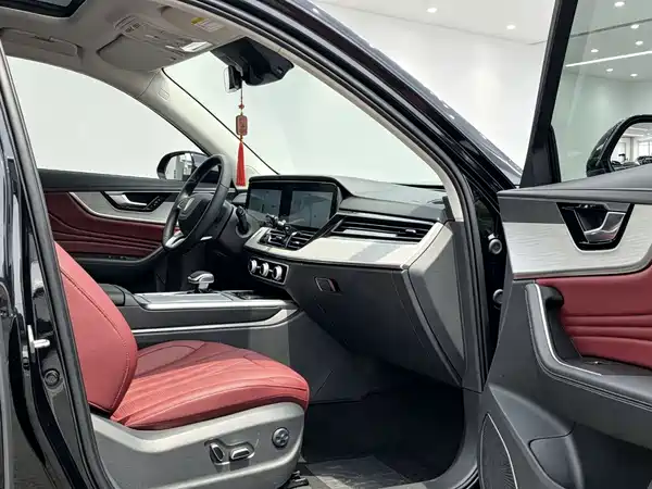 Hongqi HS5 2025