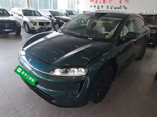 Luxeed R7 2025