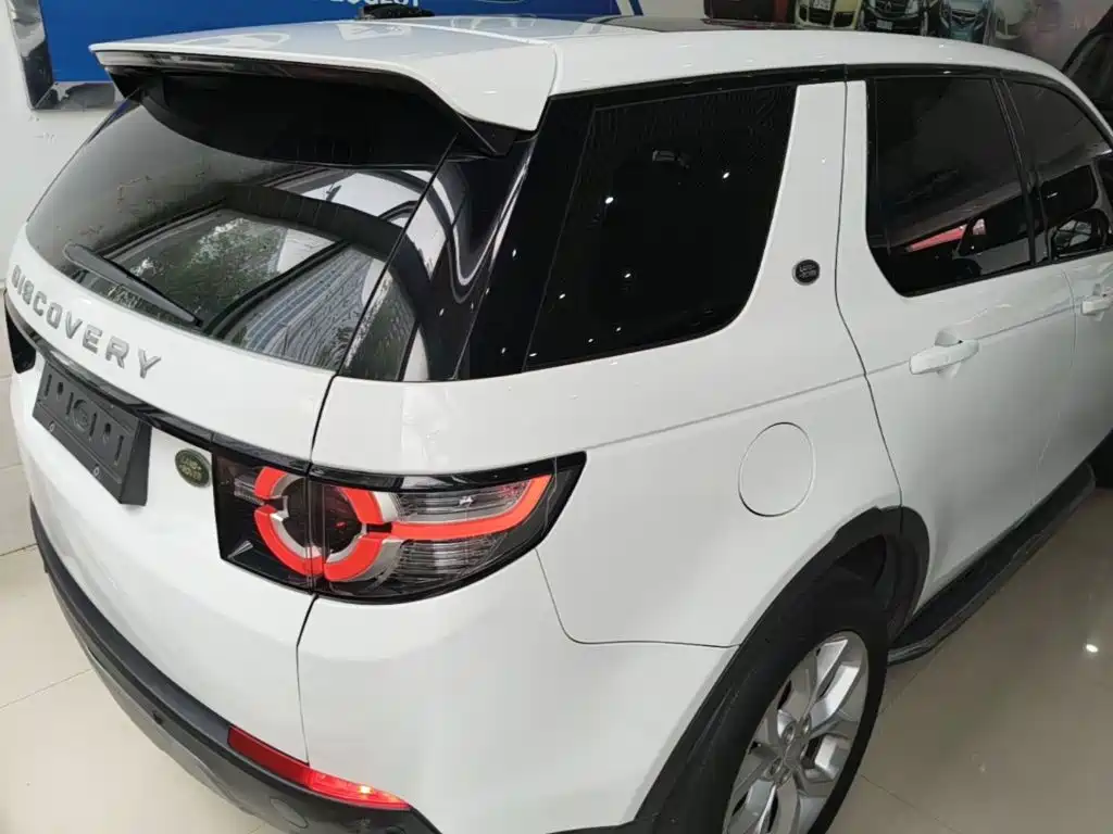 Land Rover Discovery Sport 2017 — фото 7