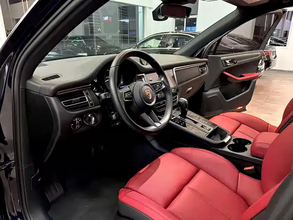 Porsche Macan 2022