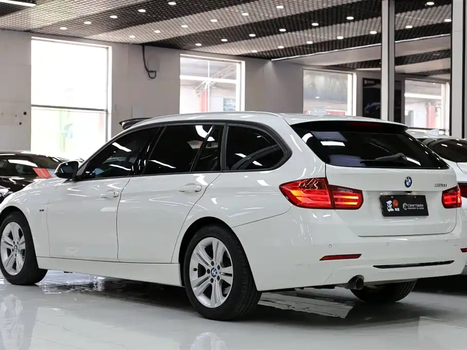 BMW 3 Series 2016 — фото 20