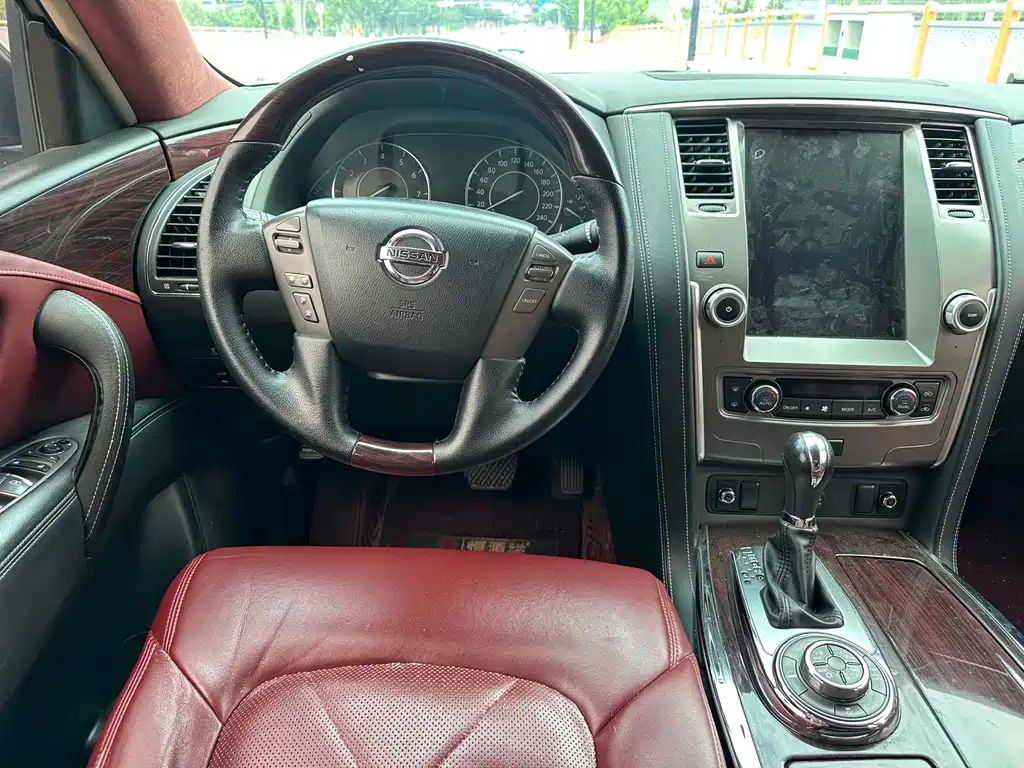 Nissan Patrol 2018 — фото 9