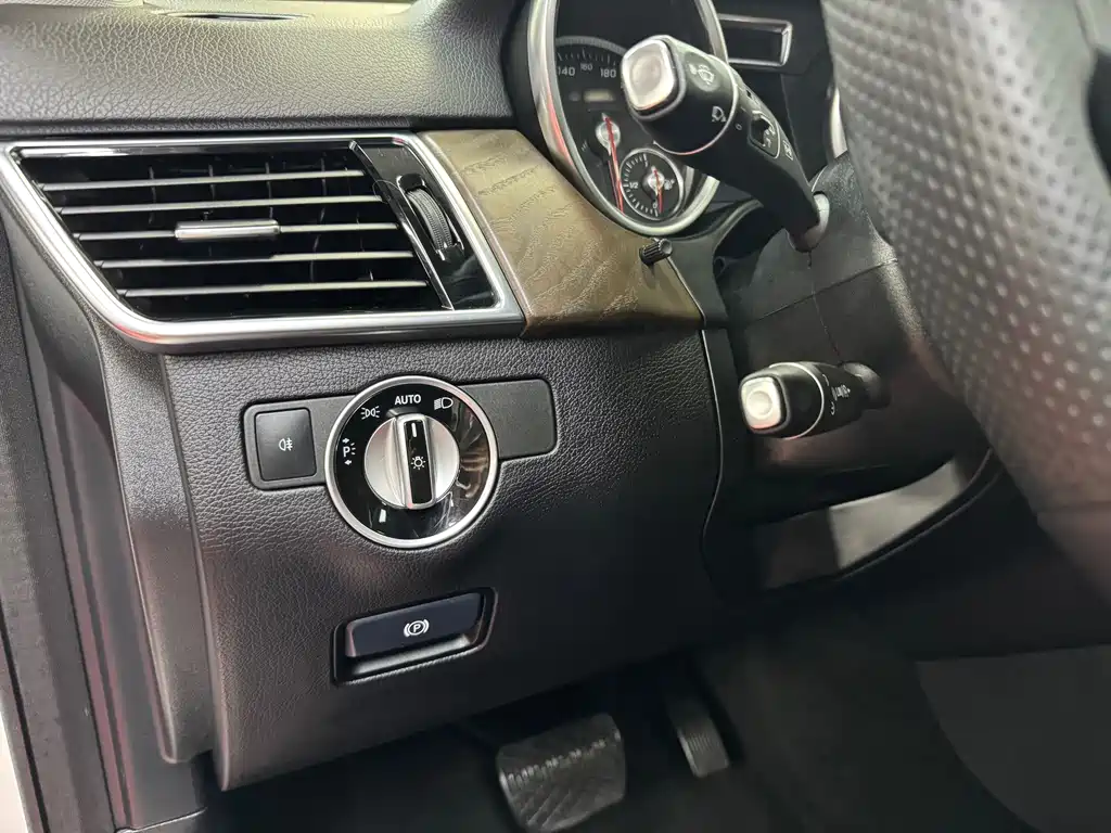 Mercedes-Benz GLE 2017 — фото 13