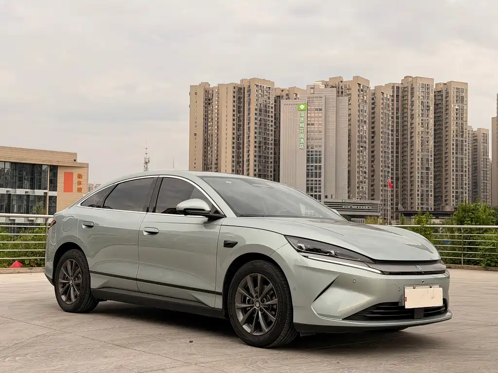 BYD Qin L 2025 — фото 3