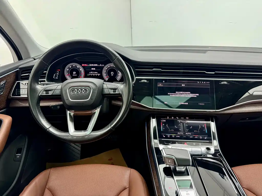 Audi Q7 2021 — фото 20