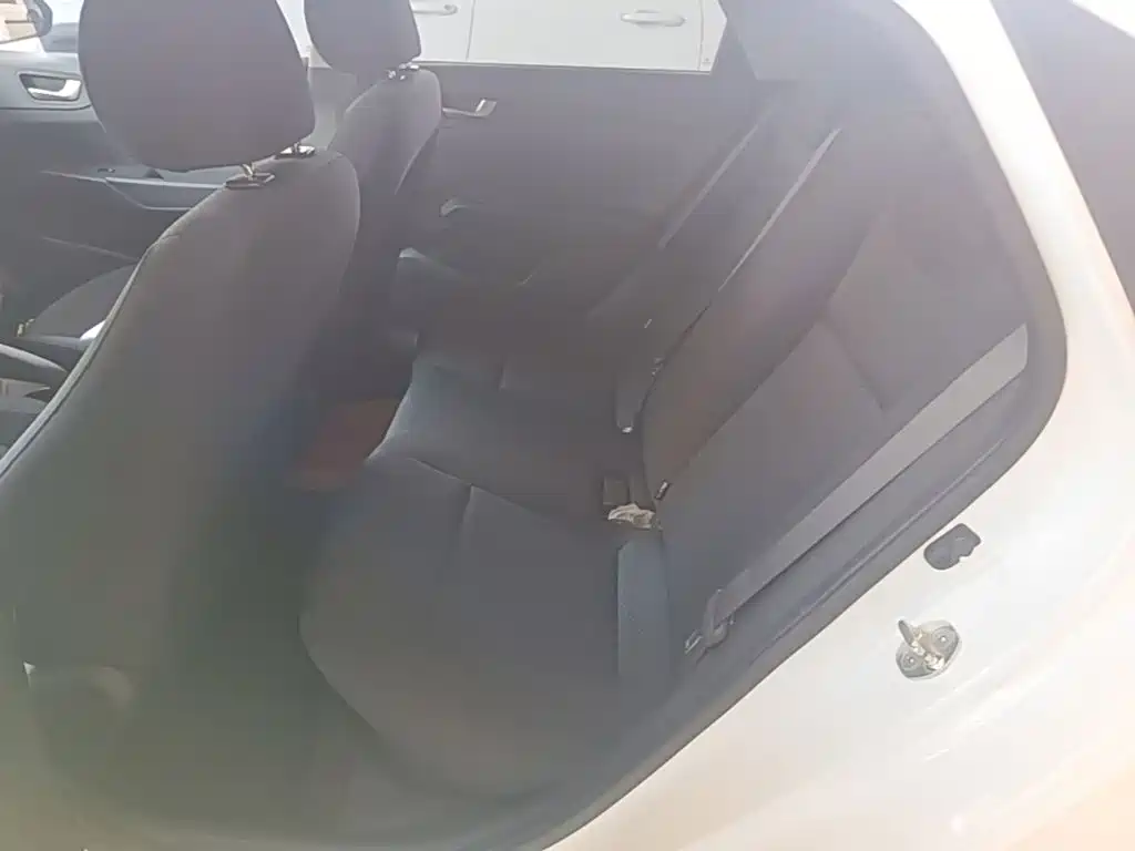 Hyundai Verna 2018 — фото 17