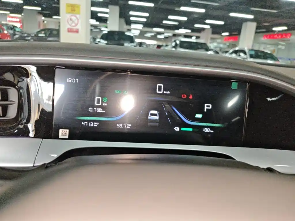Geely Galaxy Starwish 2026 — фото 12