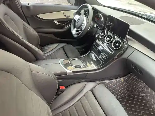 Mercedes-Benz C-Class 2020