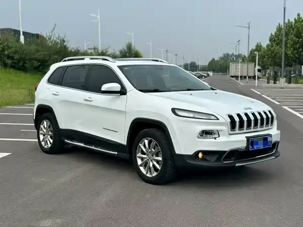 Jeep Cherokee 2016