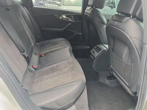 Audi A4L 2022
