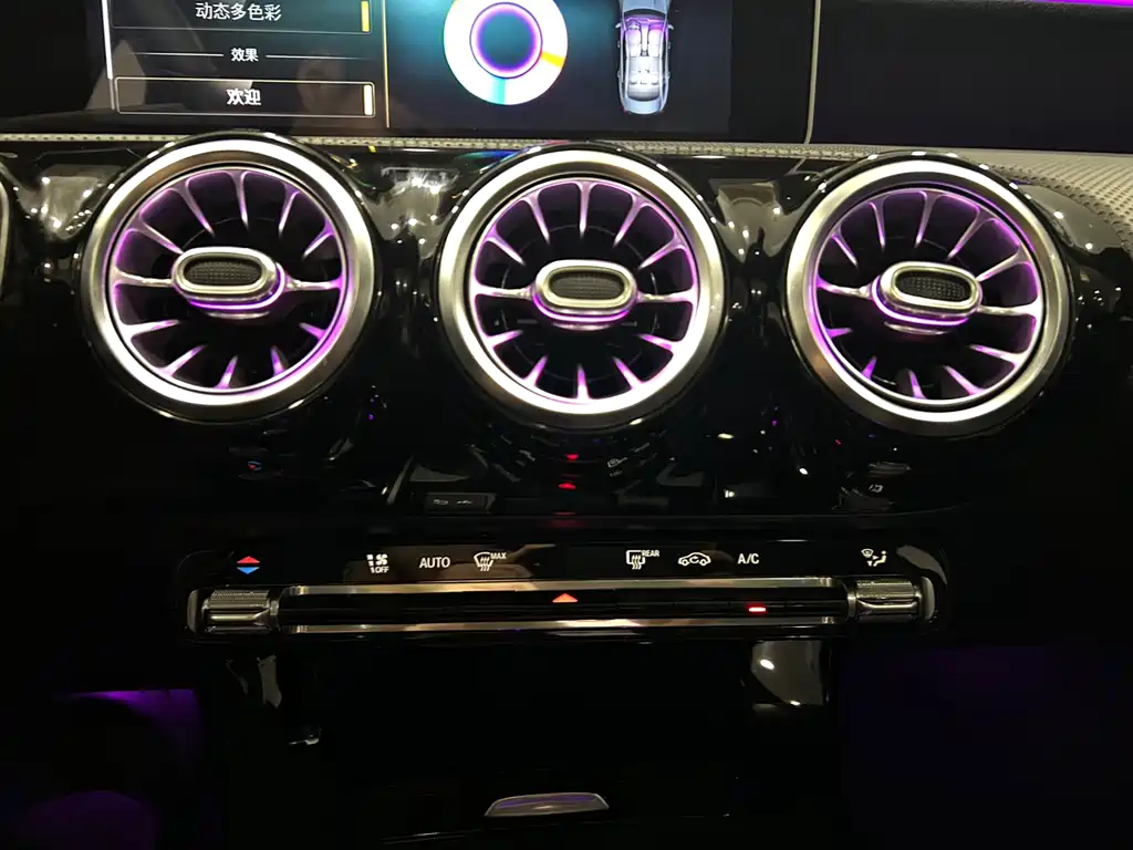 Mercedes-Benz CLA 2020 — фото 13