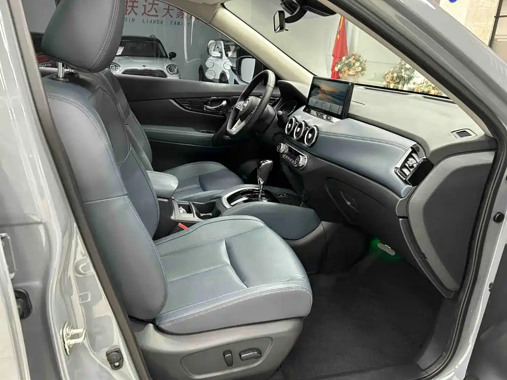 Nissan X-Trail 2025 — фото 14