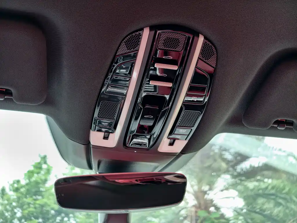 Porsche Panamera 2019 — фото 9