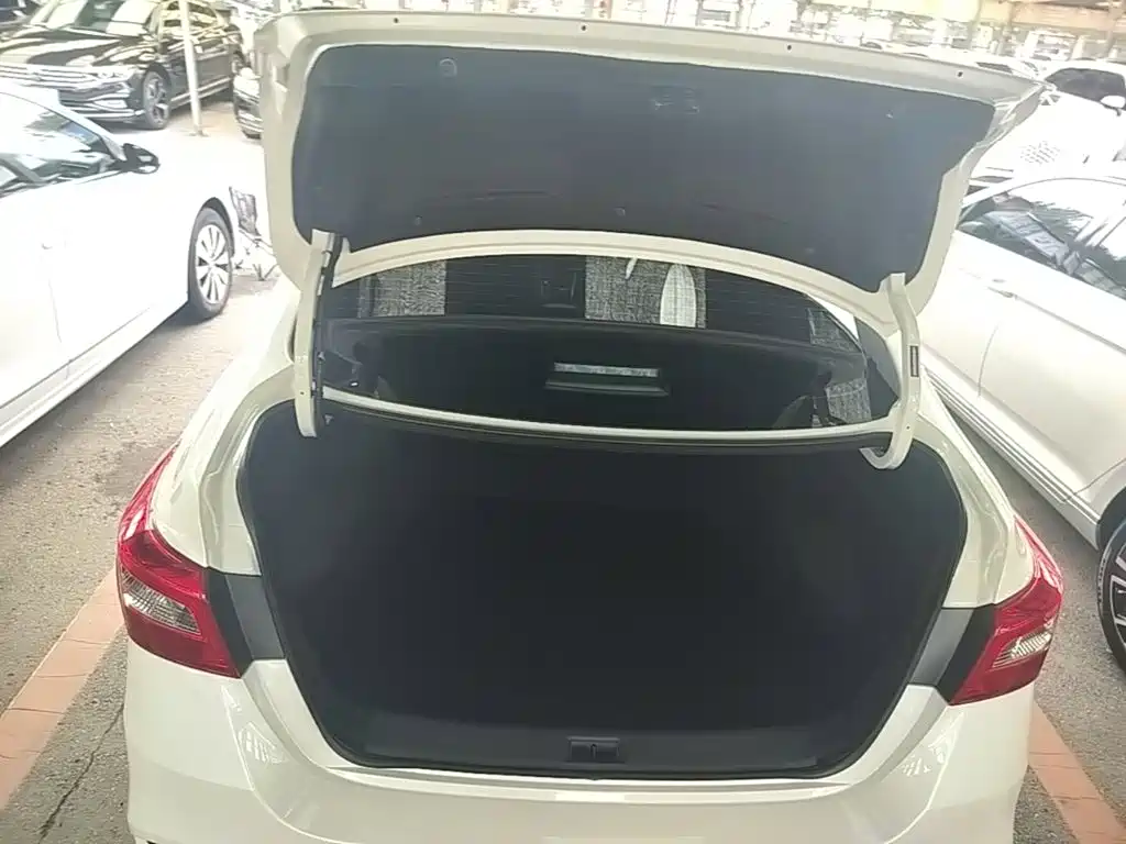 Nissan Sylphy 2025 — фото 19