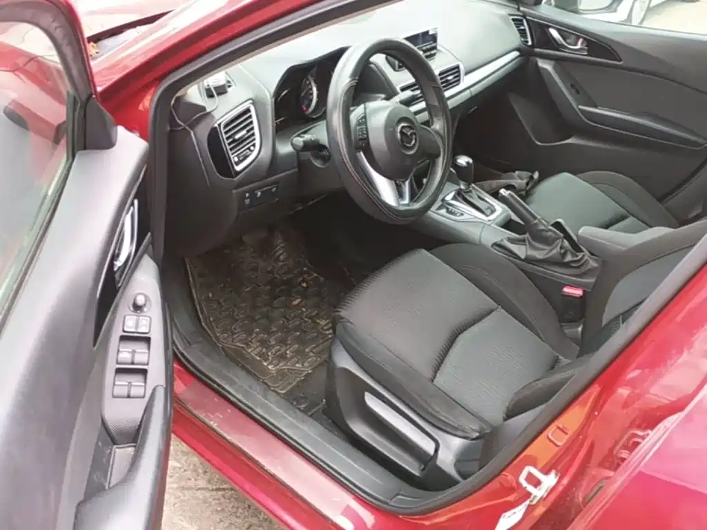 Mazda 3 Axela 2015 — фото 16