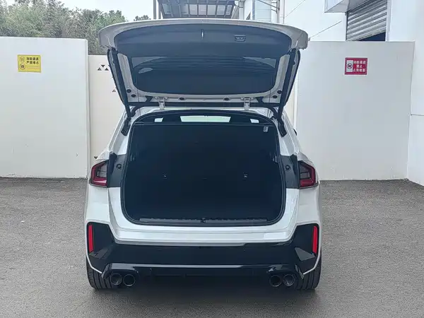 BMW X1 M35Li 2025