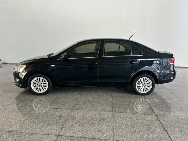Volkswagen Santana 2014