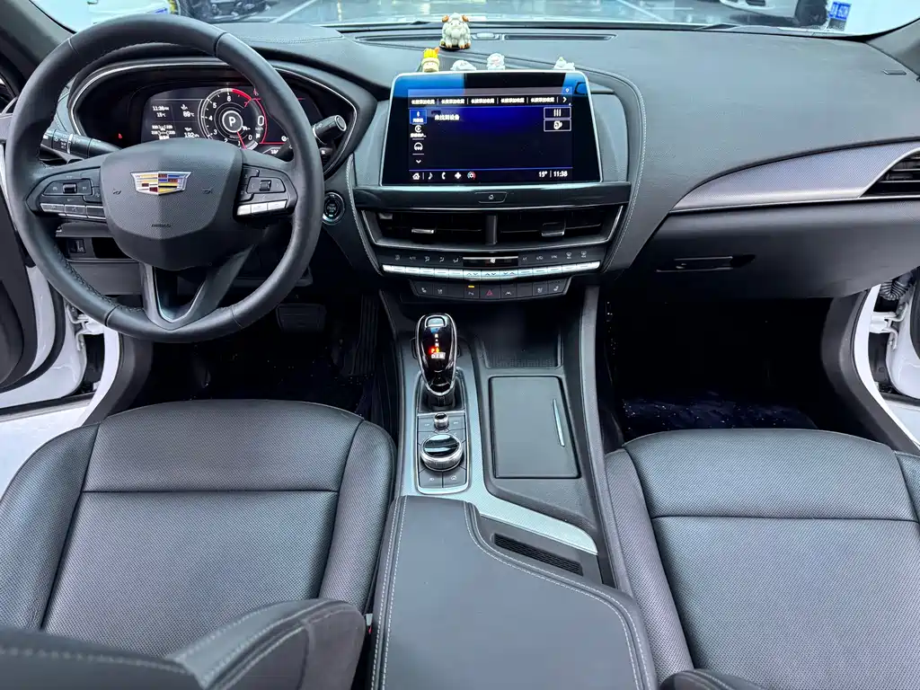 Cadillac CT5 2023 — фото 10