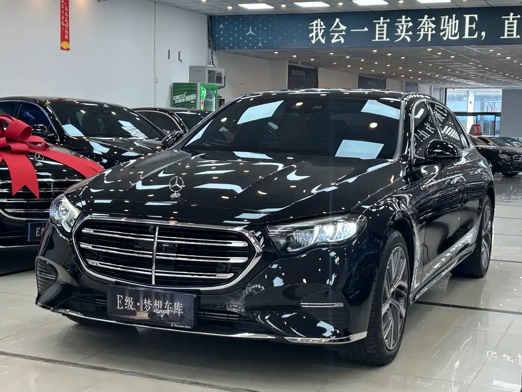 Mercedes-Benz E-Class 2024