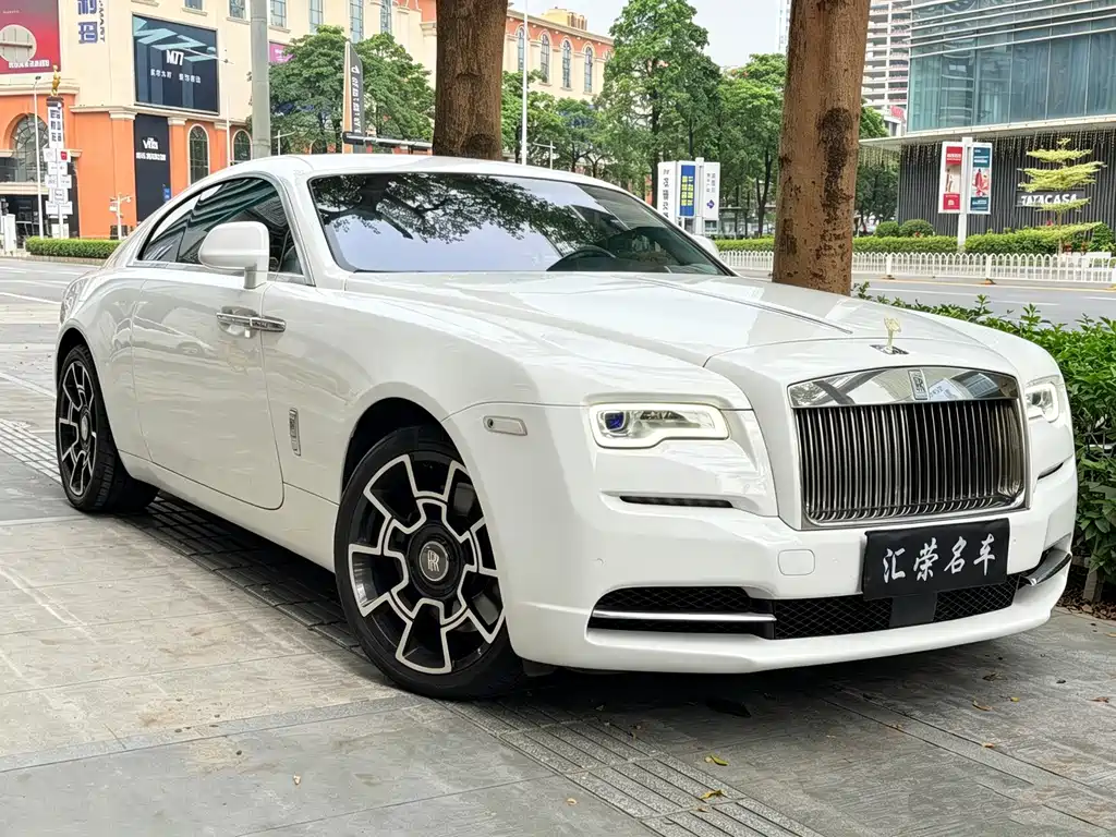 Rolls-Royce Phantom 2015 — фото 3