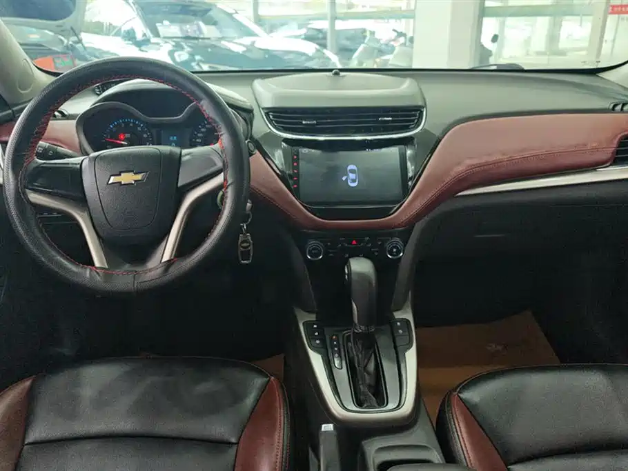 Chevrolet Malibu 2017 — фото 12
