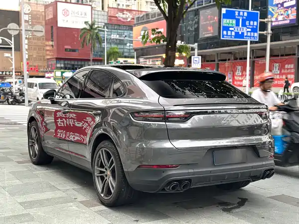 Porsche Cayenne 2020