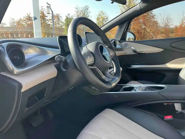 BYD Dolphin 2023